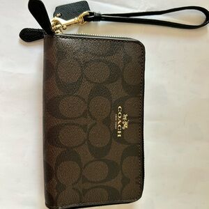 Coach Black and Brown Signature Wristlet